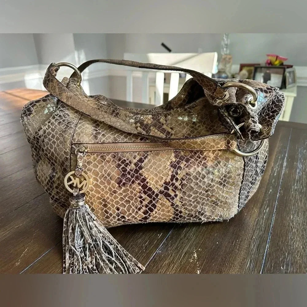 Michael Kors hobo bag